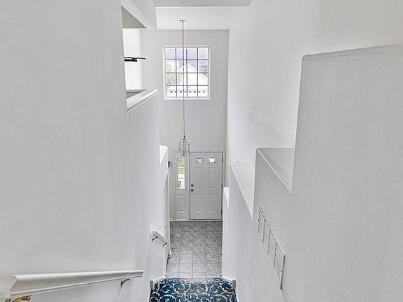 3rd image of 2038 Cambria Ct #2038