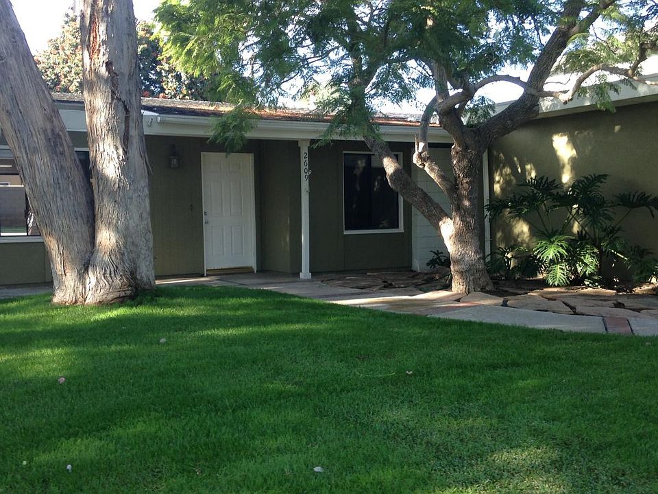 1st image of 2609 Redlands Dr