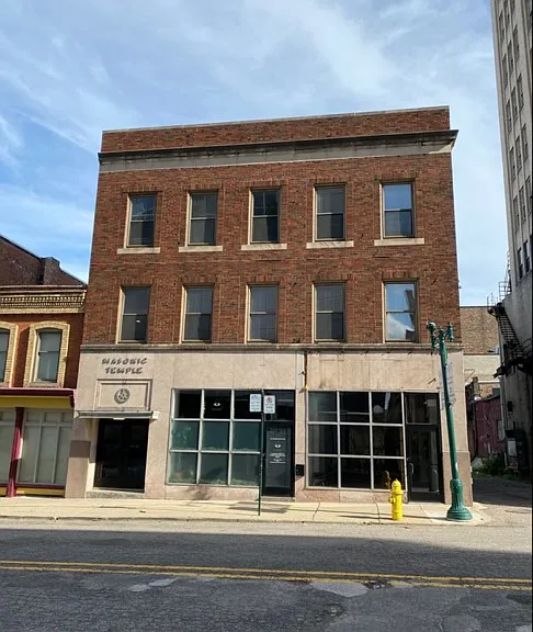 20 E Lawrence St #2C — Photo 7