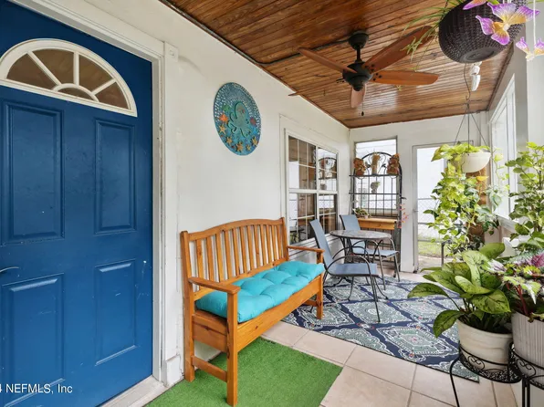 7462 LAURA Street N, Jacksonville, FL 32208