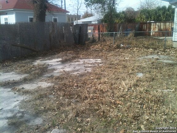 2nd image of 128 E Cevallos