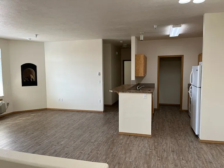 7715 N Crestline St #31 — Photo 9