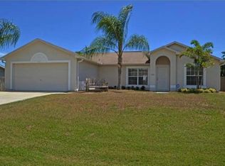 460 Perch Ln, Sebastian, FL 32958