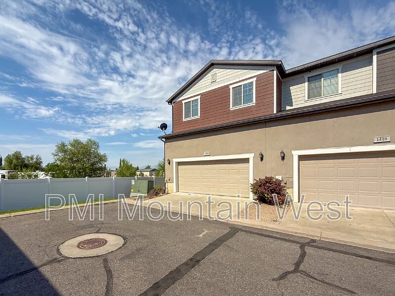 1424 S Mountain View Ct — Photo 2