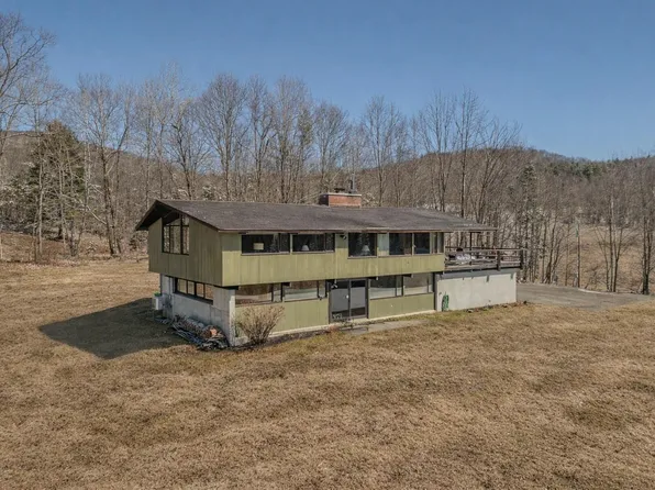 979 Farr Hill Road, Littleton, NH 03561