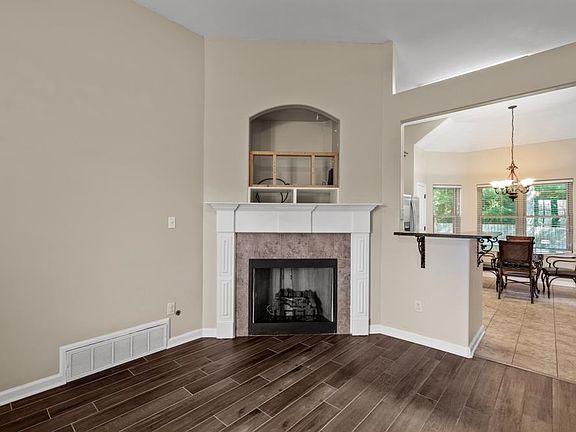 5th image of 235 Garden Springs Dr