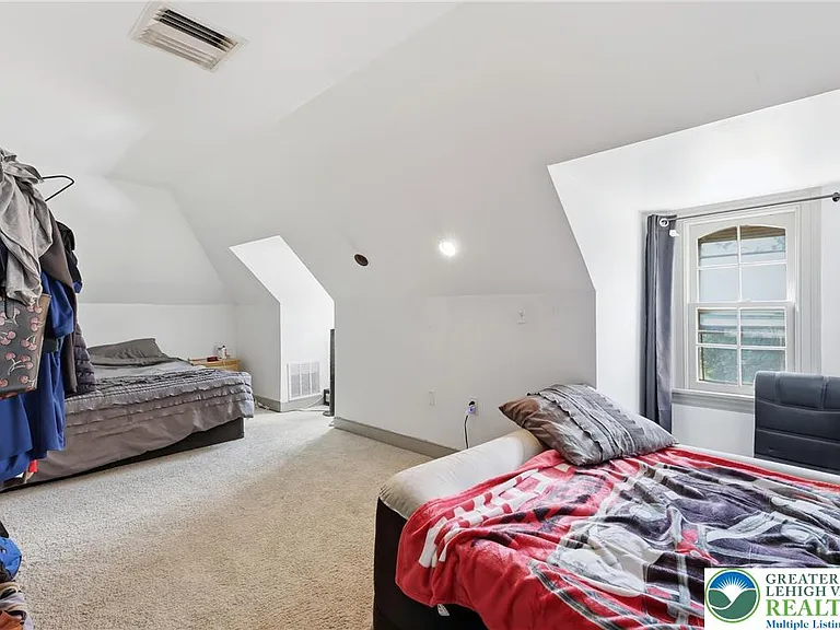 202 N 17th St #D — Photo 12