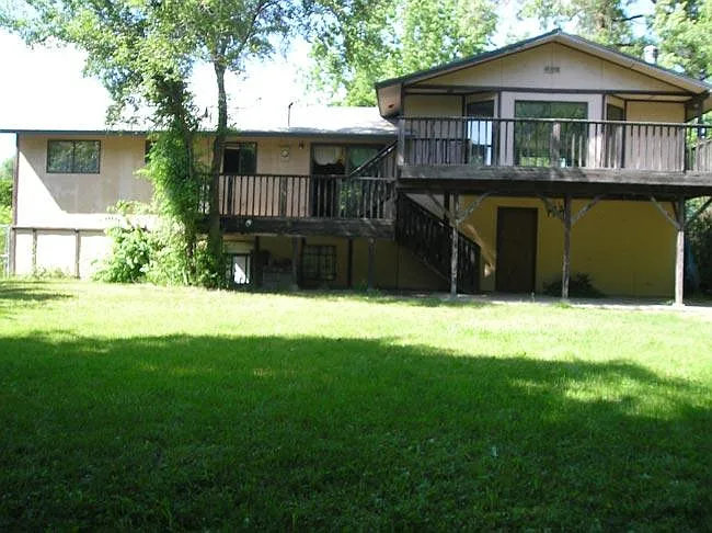 3912 E Hartson Ave — Photo 1