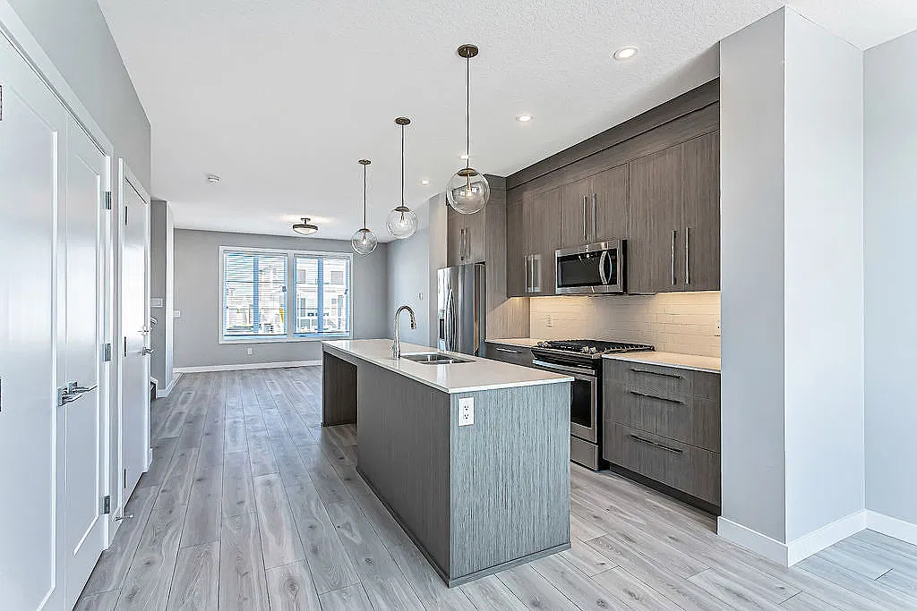 724 Walgrove Blvd SE (CP022A) — Photo 1