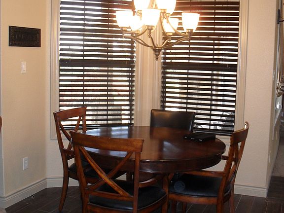 4th image of 100 Oak Forest Dr