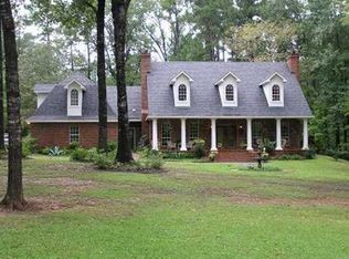 2950 E Linton Rd, Benton, LA 71006