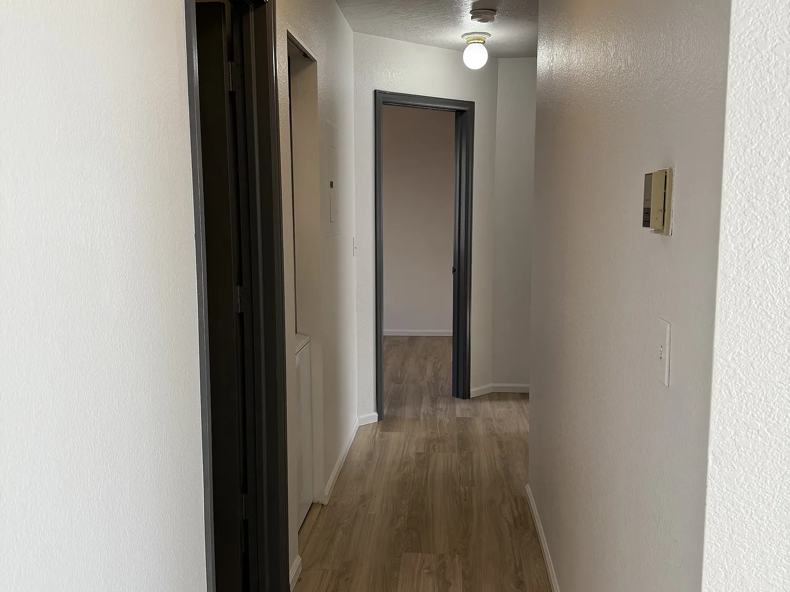 Pearl Suites 2004 - 1B — Photo 3