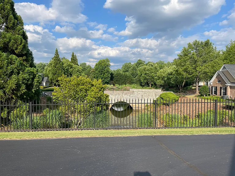 603 Village Ln #603 — Photo 2