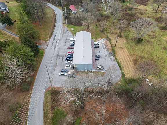 3rd image of 2465 Benton Young Rd