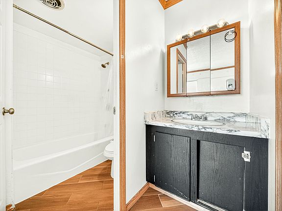 5th image of 3388 Salt Lake Blvd APT 204