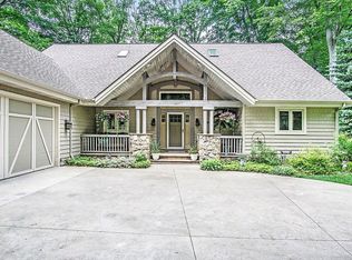17597 Duneside Dr, Grand Haven, MI 49417