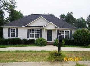 812 Creeks Edge Ct, Boiling Springs, SC 29316