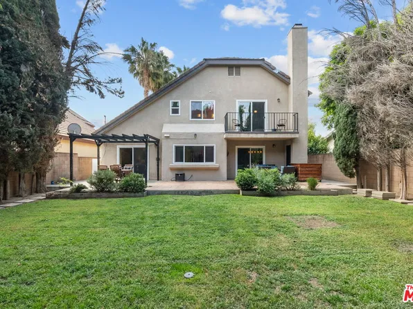 18533 Lanark St, Reseda, CA 91335