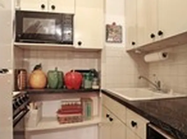 63 East 9th Street image 1 of 5