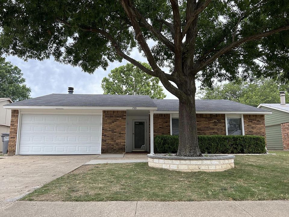 1st image of 733 Meadow Mead Dr