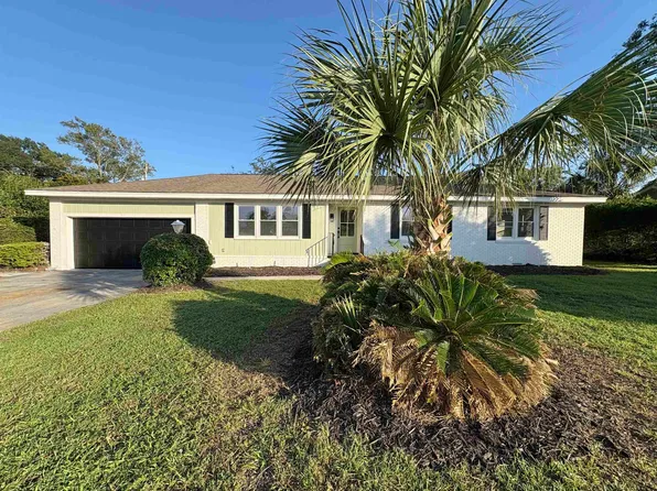 7616 Glenwood Dr., Myrtle Beach, SC 29572