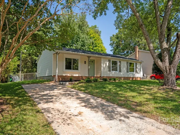 7837 Elm Tree Ln, Charlotte, NC 28227