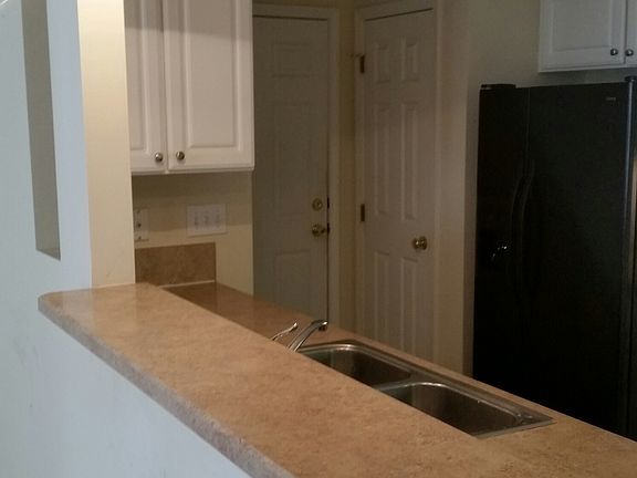 5th image of 6697 Albany Station Dr