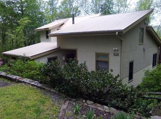 1043 Pine Ridge Rd, Asheville, NC 28804