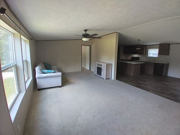 5th image of 85 White Tail Dr