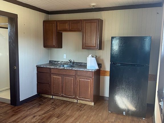 5th image of 410 County Road 2518 #2