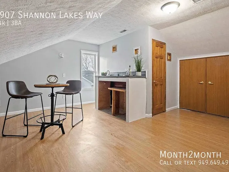 7907 Shannon Lakes Way — Photo 21