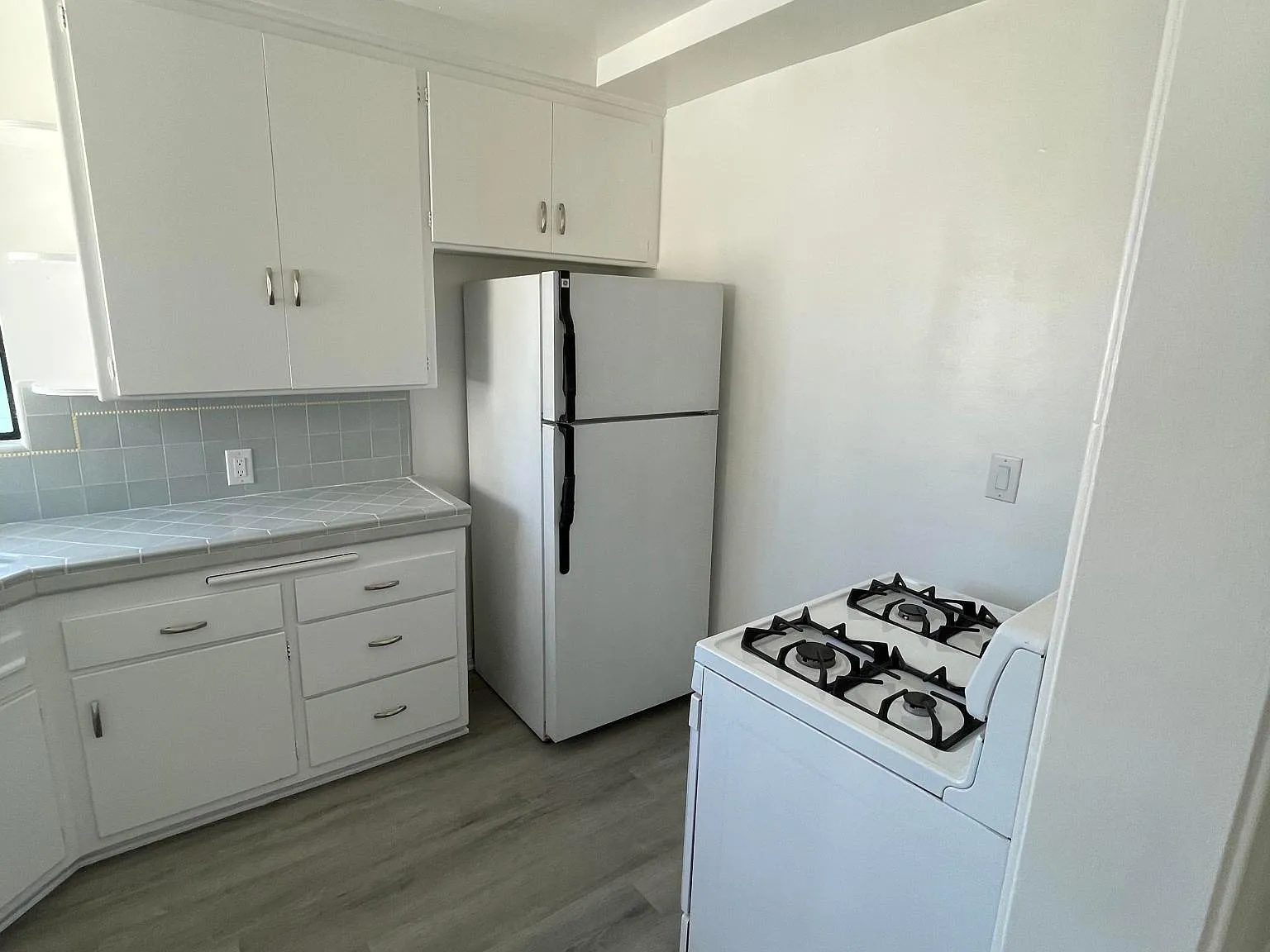 1 bed, 900 sqft, $1,950 — Photo 2