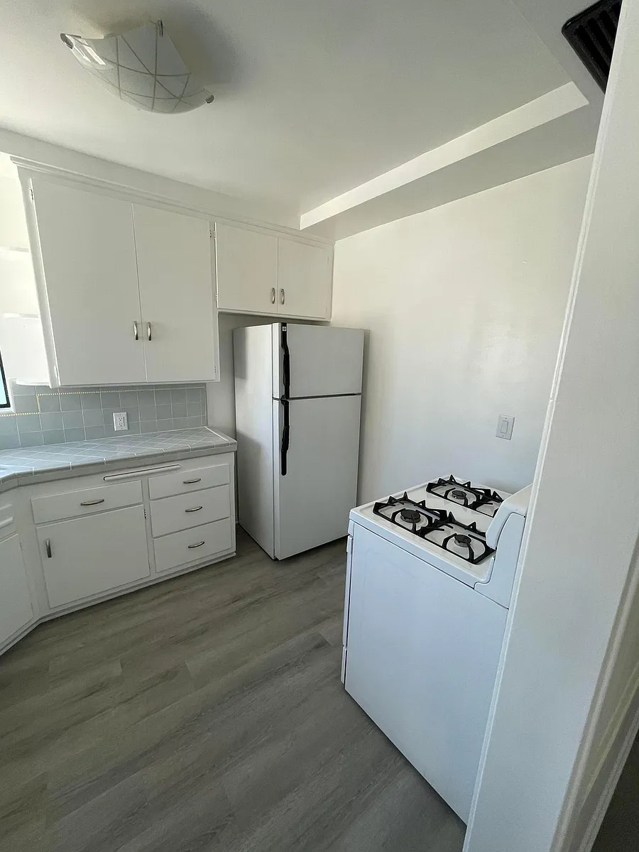 Building Photo - 6131 Alcott St #7