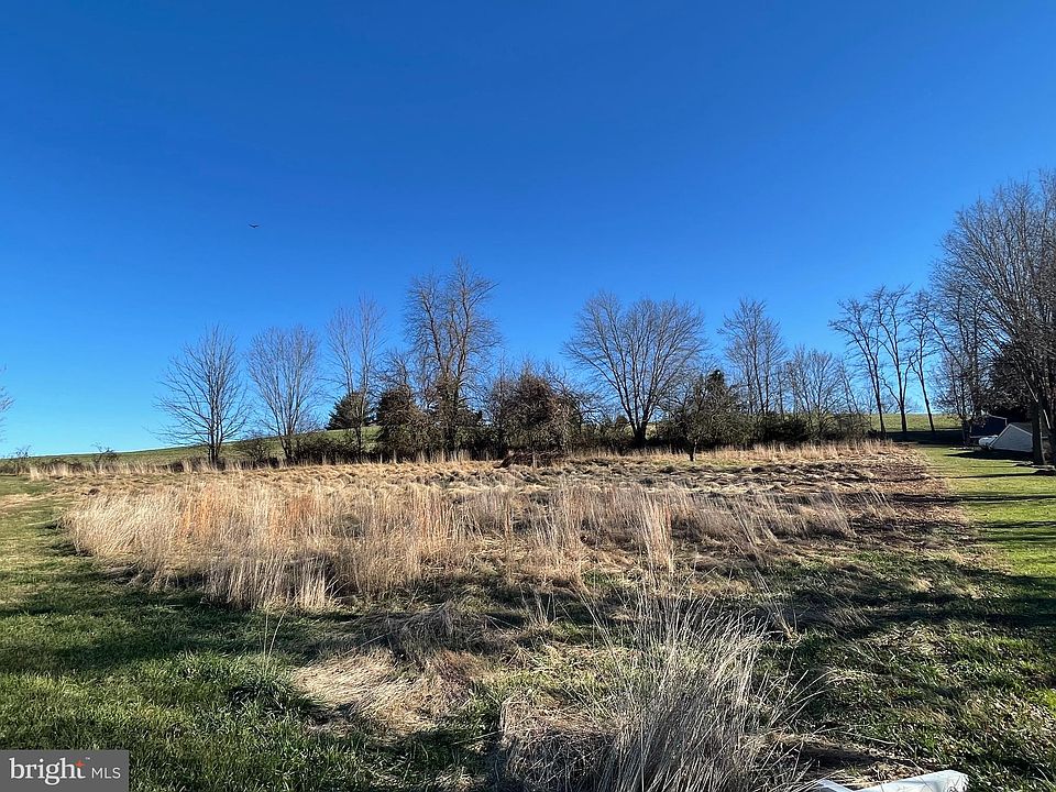 2nd image of Old Hanover Rd