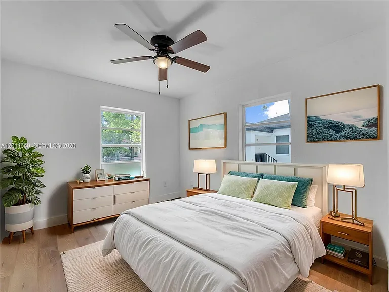 520 NW 32nd Pl #520 — Photo 30