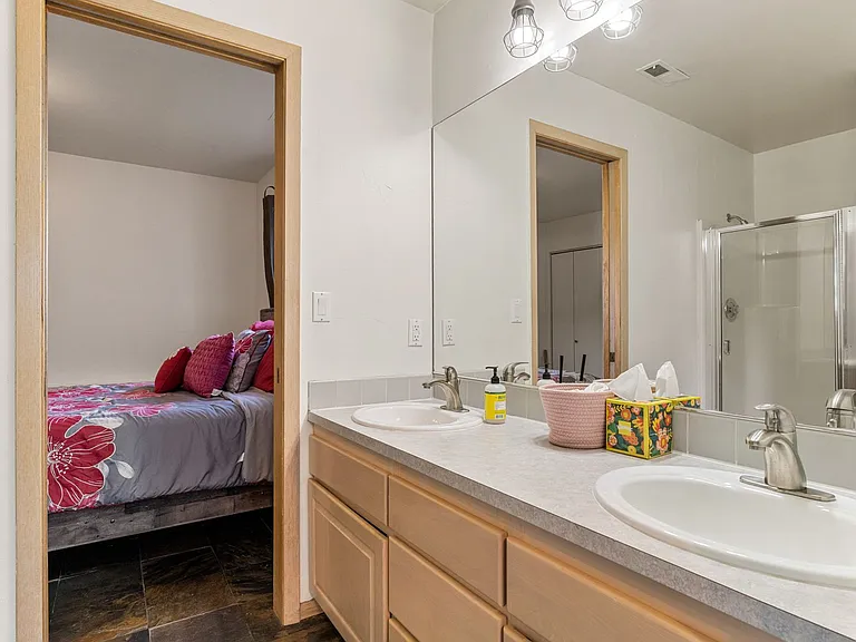 301 Canyon Pl — Photo 6