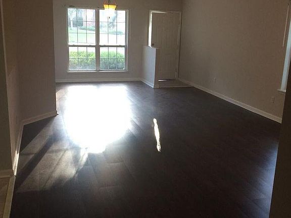 4th image of 7327 Hollis St