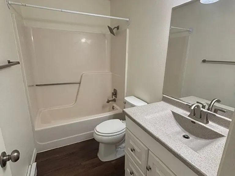 PM 120 - 406 Hacker Ct. — Photo 18