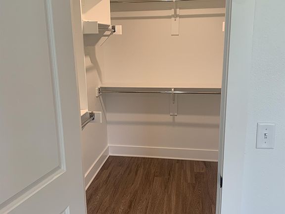 4th image of 3503 SW Deerfield Blvd #1
