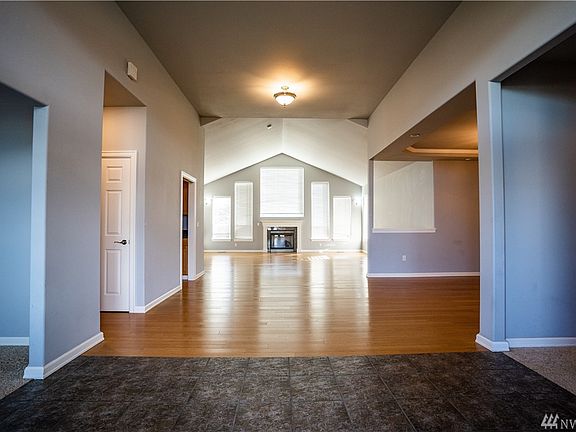 4th image of 12129 Countryview Ct SW