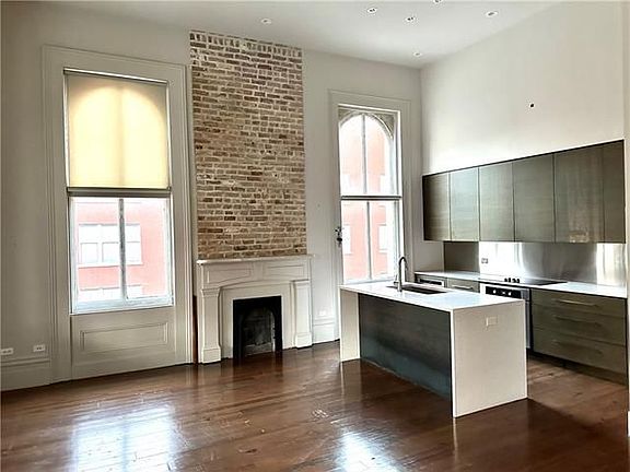 4th image of 450 Julia St APT 2A