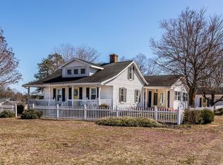 9692 Richmond Rd, Warsaw, VA 22572