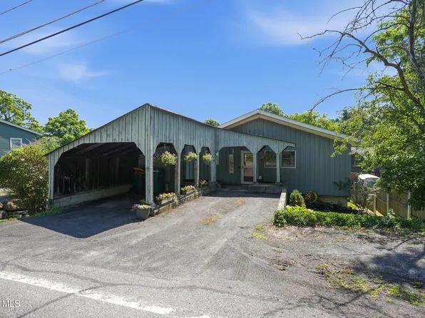1074 Main Street, Saugerties, NY 12477