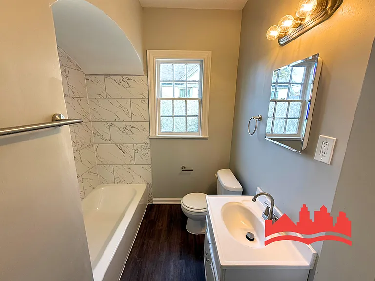 2244 Cypress Cir — Photo 15