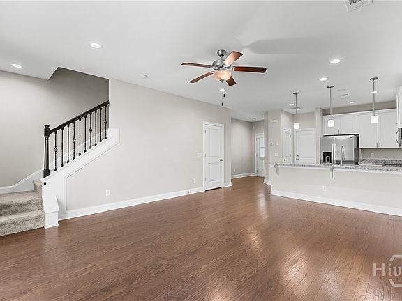 5th image of 160 Lake Lily Drive