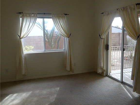 3rd image of 720 Riverfront Dr