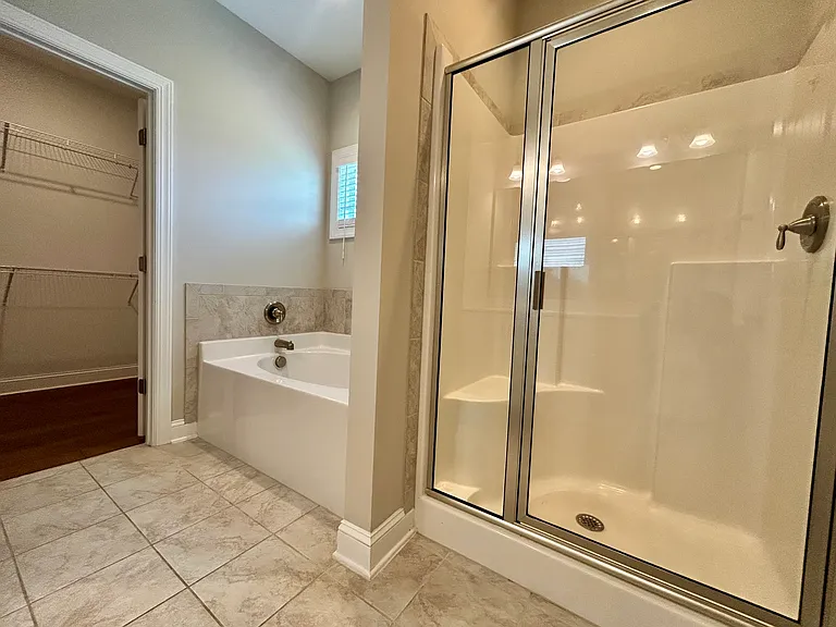 60 Kingsly Dr — Photo 20
