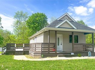 49 Larchmont Rd, Carmel, NY 10512