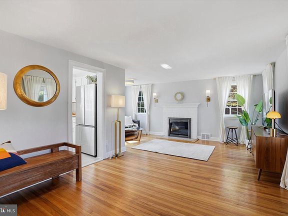 5th image of 514 Kingston Rd