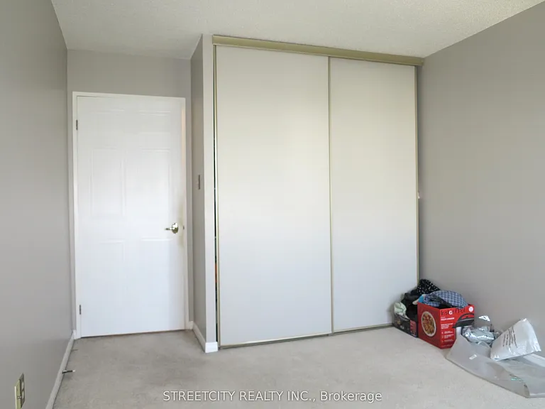 570 Proudfoot Ln #1011 — Photo 13
